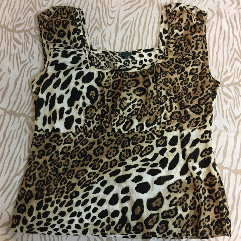 Jethro leopard top